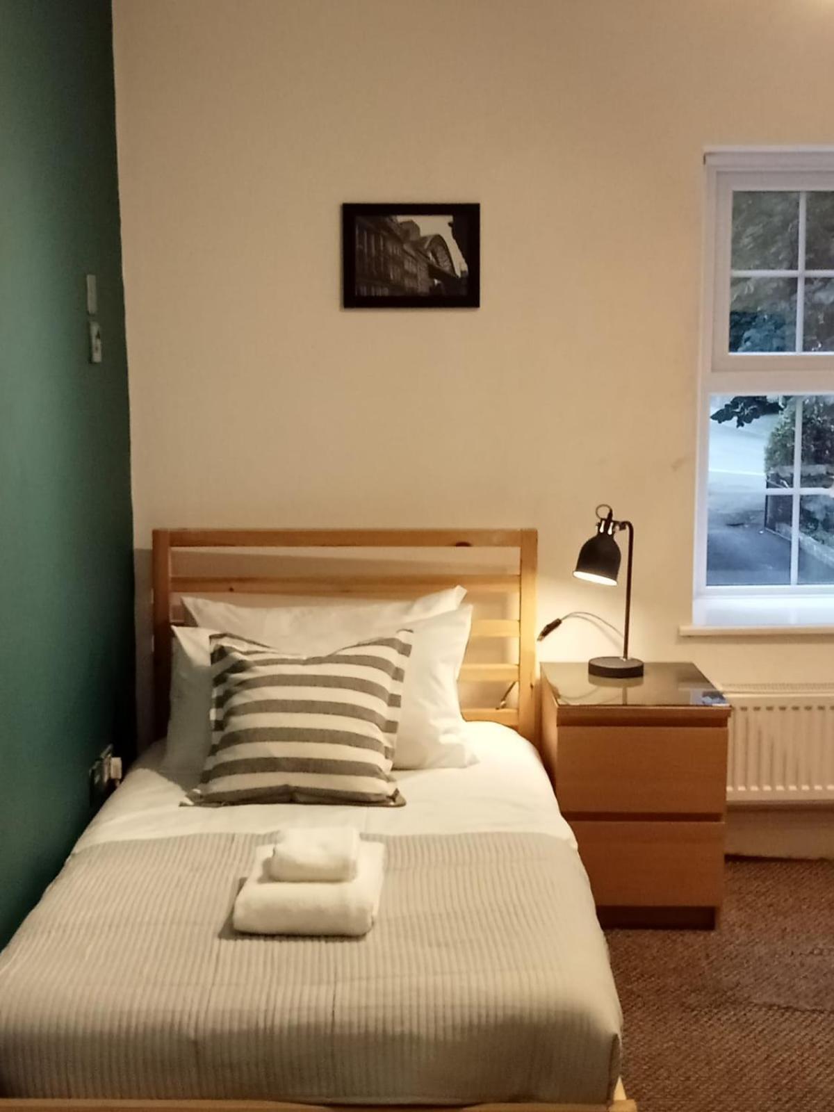 Quarrie House Aparthotel Крамлингтън Екстериор снимка