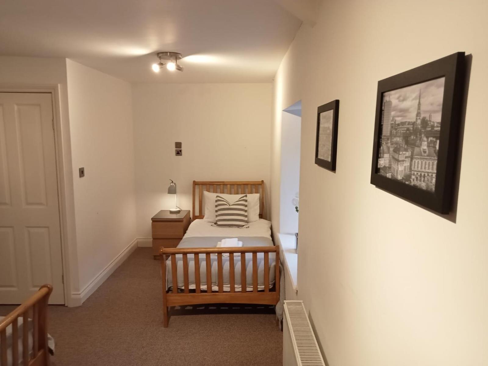 Quarrie House Aparthotel Крамлингтън Екстериор снимка