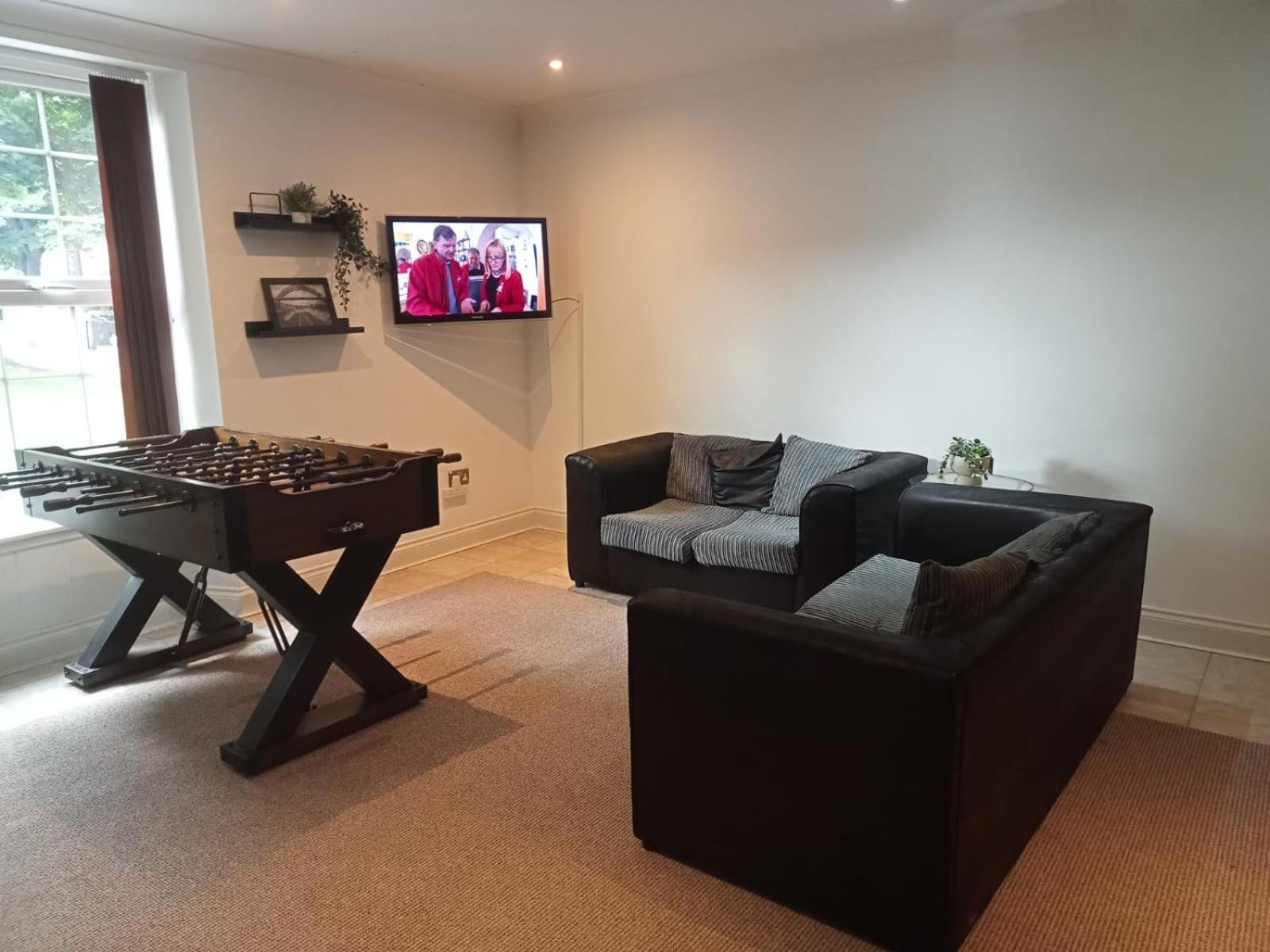 Quarrie House Aparthotel Крамлингтън Екстериор снимка